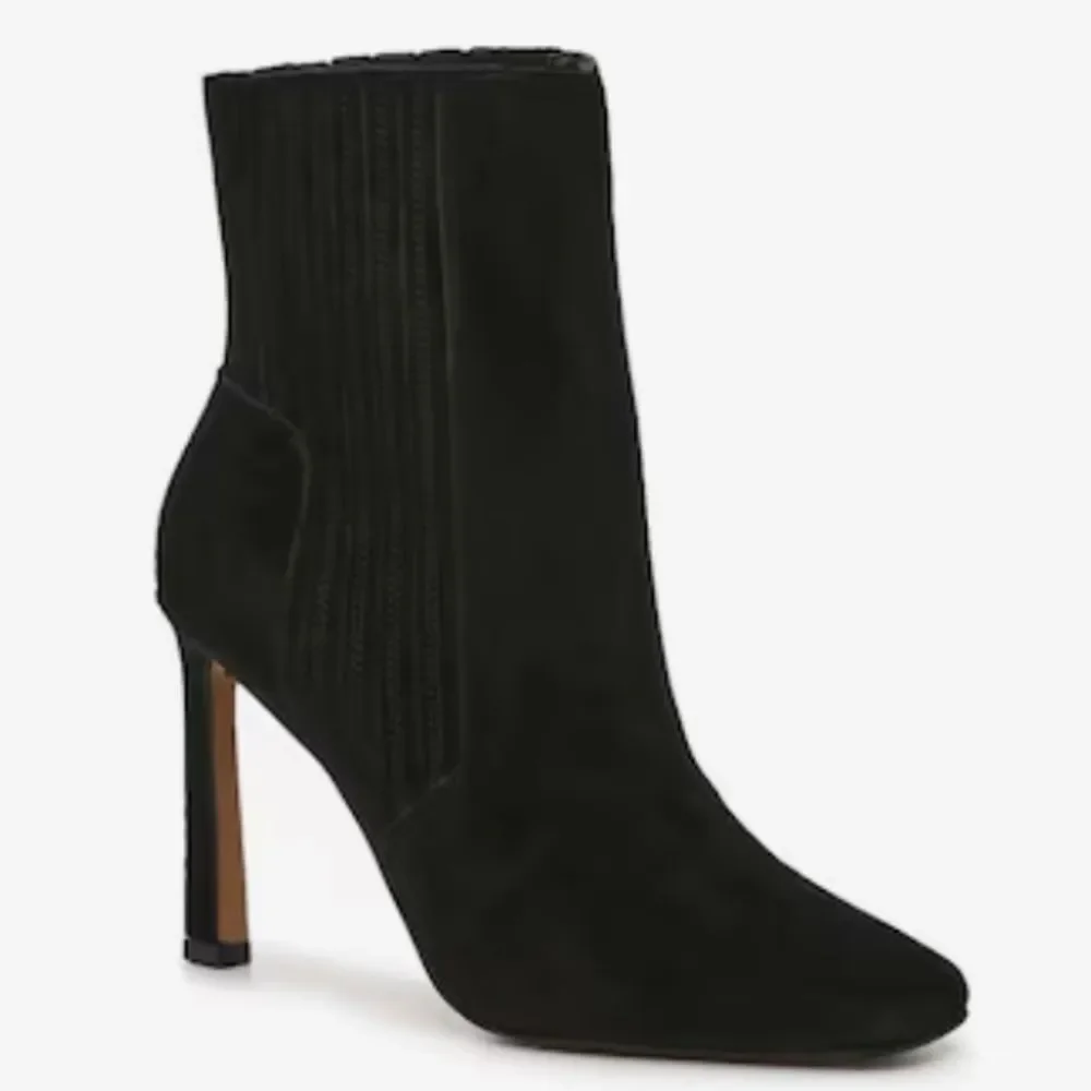 Vince Camuto Black Talanna Bootie Suede Leather Squared Toe Pull On Women 9